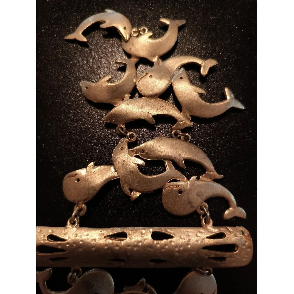 Ultra Craft Vintage Dolphin over the shoulder Brooch Gold Tone Nautical Sea Life